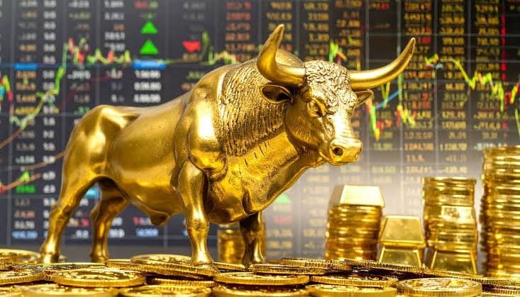Gold Hits Record High as Oil Slides and Markets Hedge Global Risk