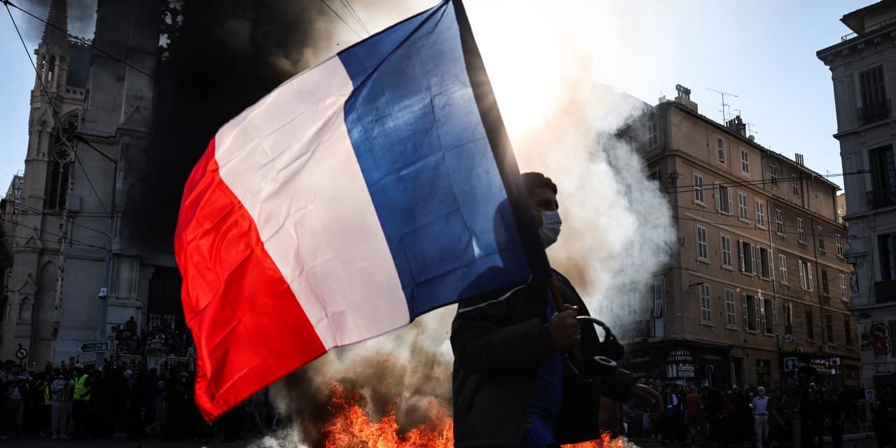French Bonds Rally After Moody’s Affirmation While Asia Opens Cautiously Ahead of Fed Week