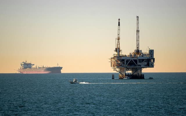 Oil Slides Toward $101 a Barrel as Diplomacy Raises De-escalation Hopes